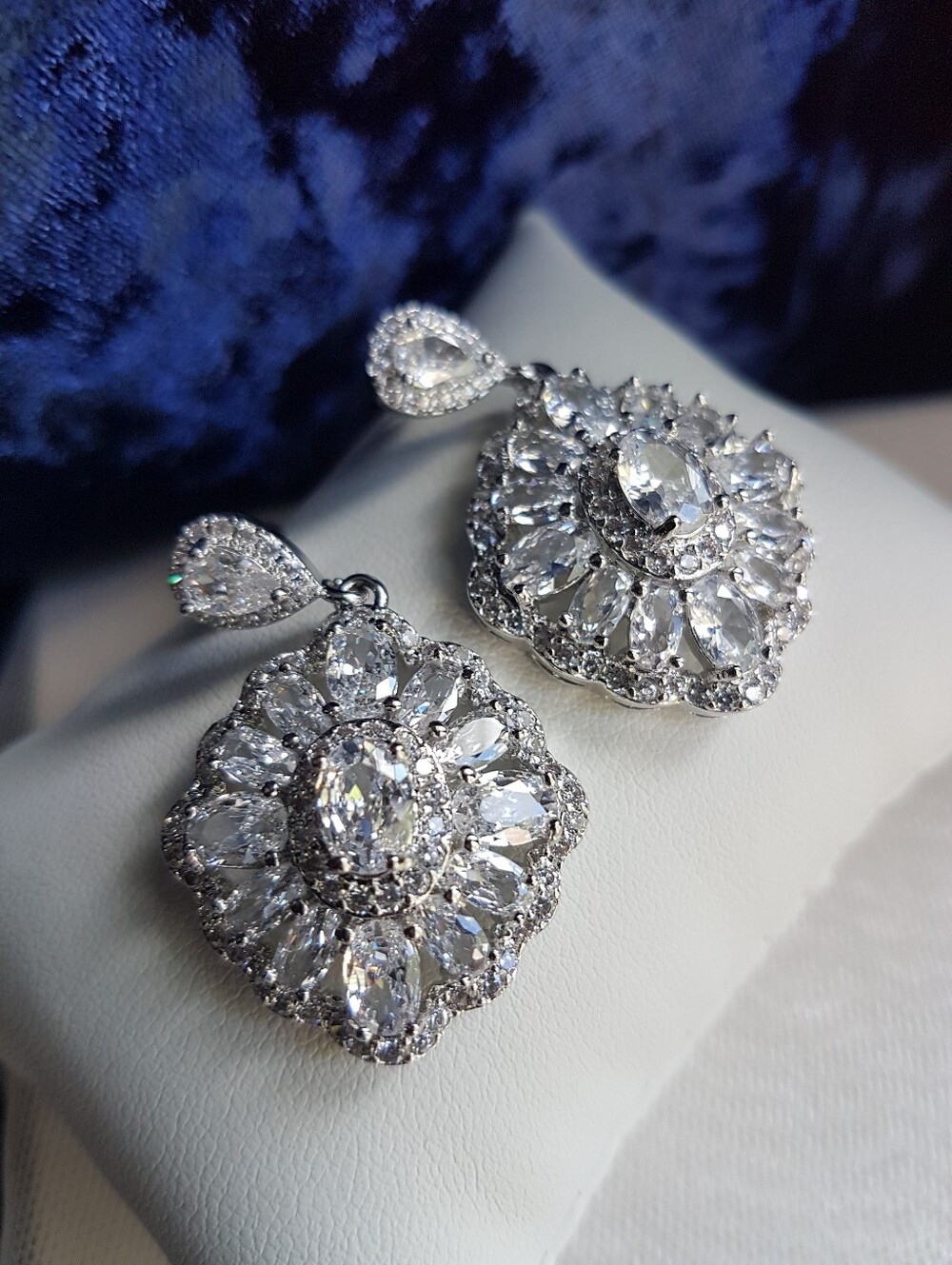 Swarovski Elements 925 Sterling Silver Flower Halo Statement Earrings NEW - Picture 16 of 16